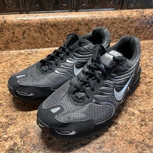 Nike Air Max Torch 4 size 8